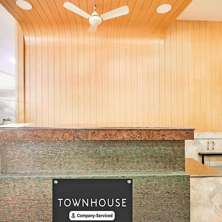 Hotel Super Townhouse Visakhapatnam Zewnętrze zdjęcie