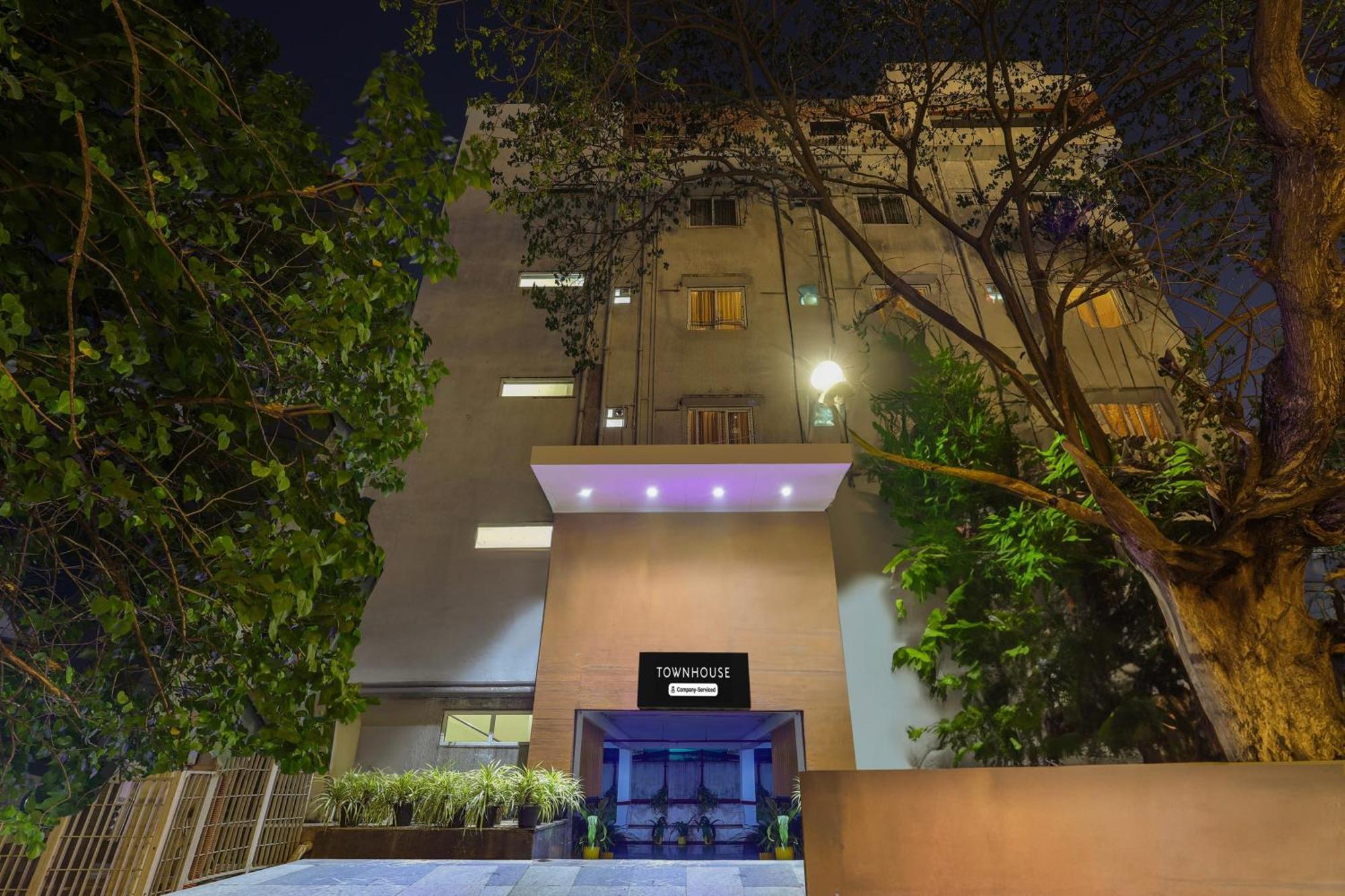 Hotel Super Townhouse Visakhapatnam Zewnętrze zdjęcie