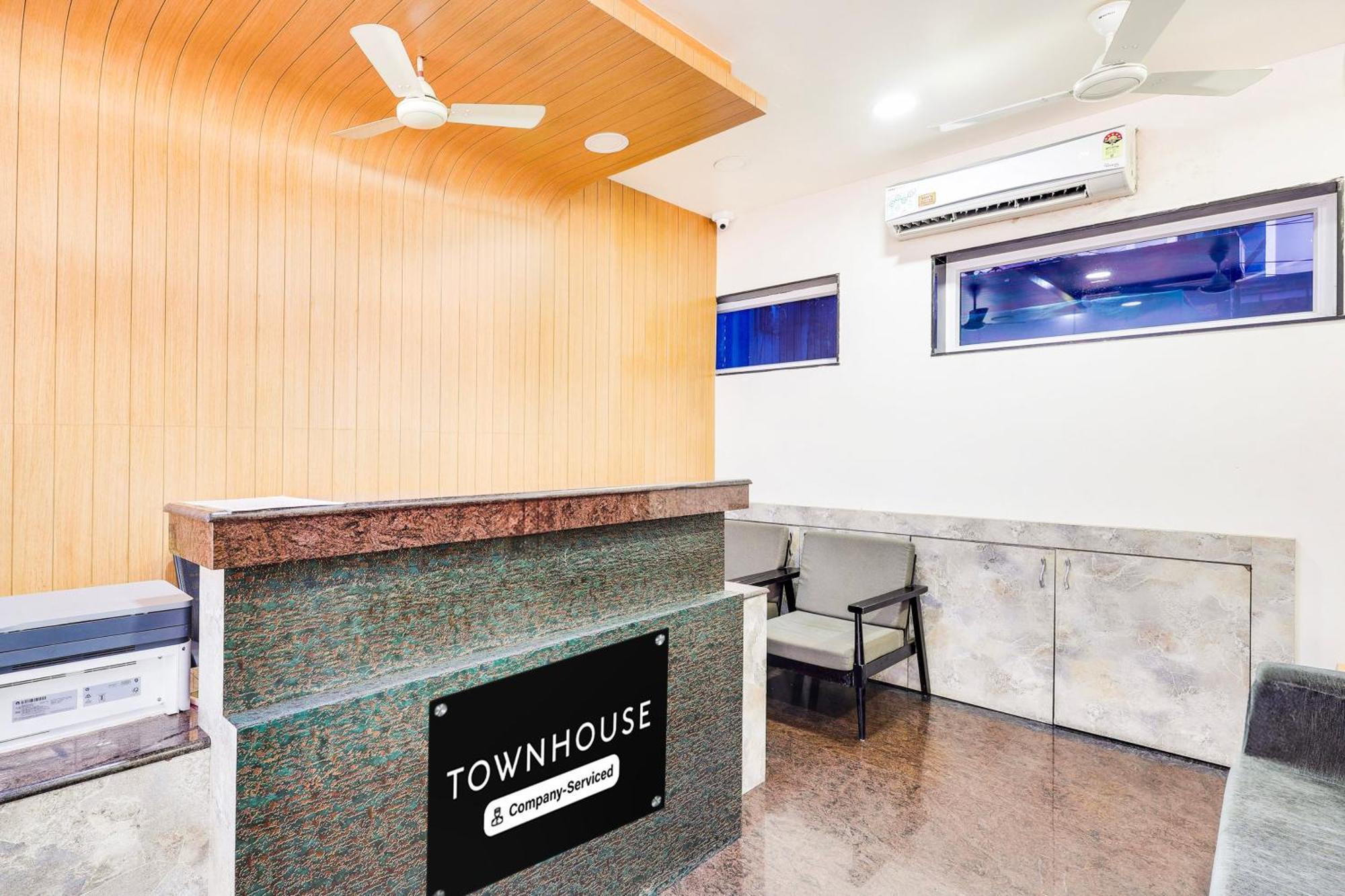Hotel Super Townhouse Visakhapatnam Zewnętrze zdjęcie