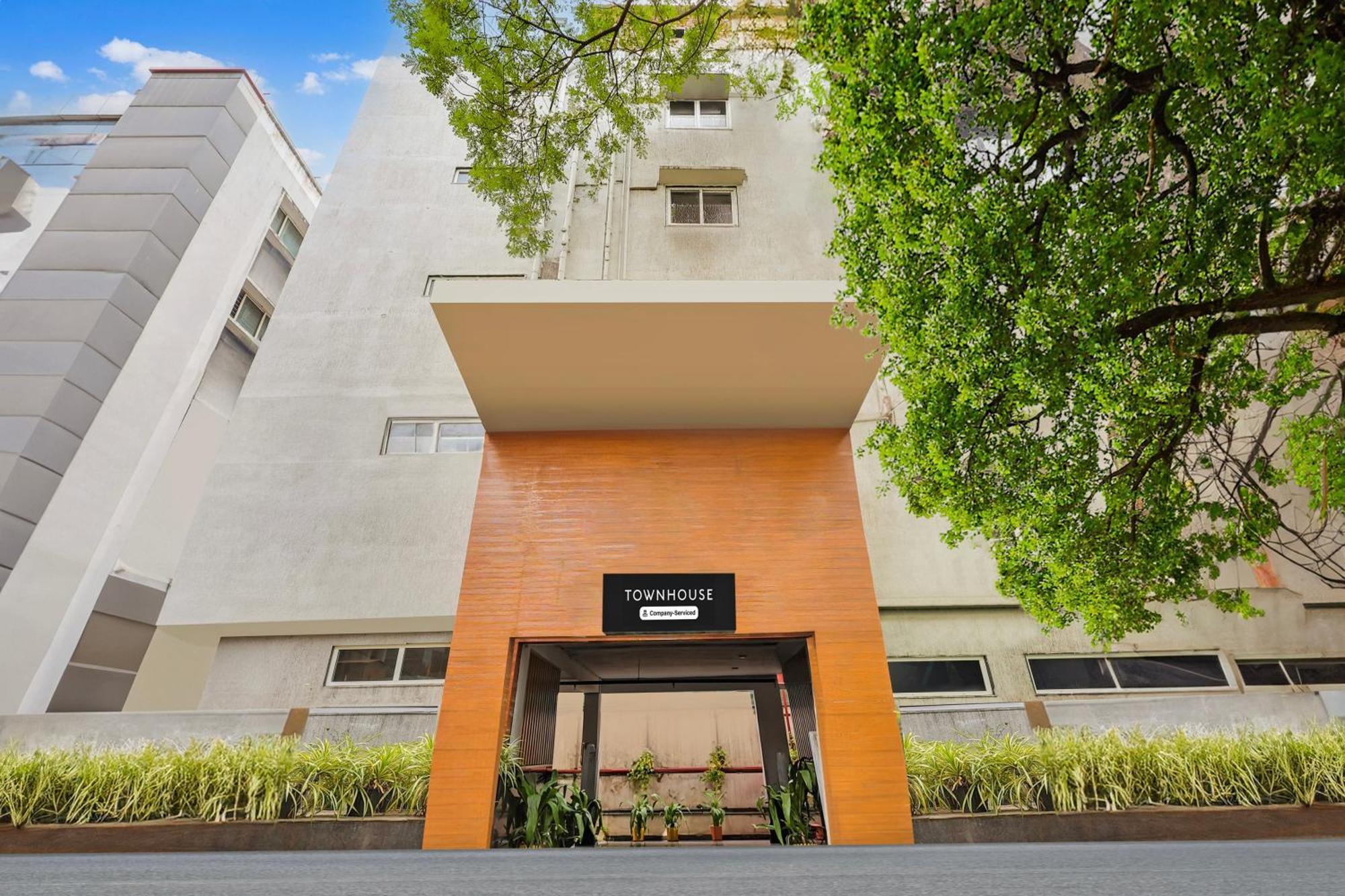 Hotel Super Townhouse Visakhapatnam Zewnętrze zdjęcie